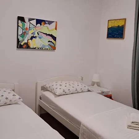 Villa Perla - 50 M From The